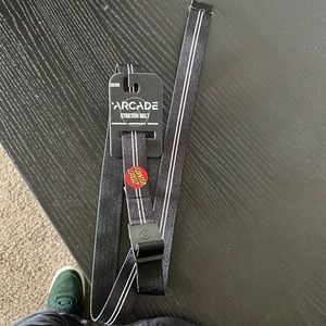 Arcade stretch belt